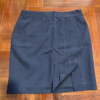 กระโปรง นศ. สีกรม มีซับ 17x28