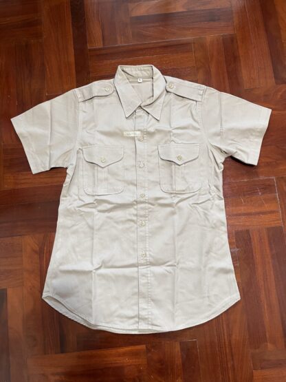 เสื้อกากี 38